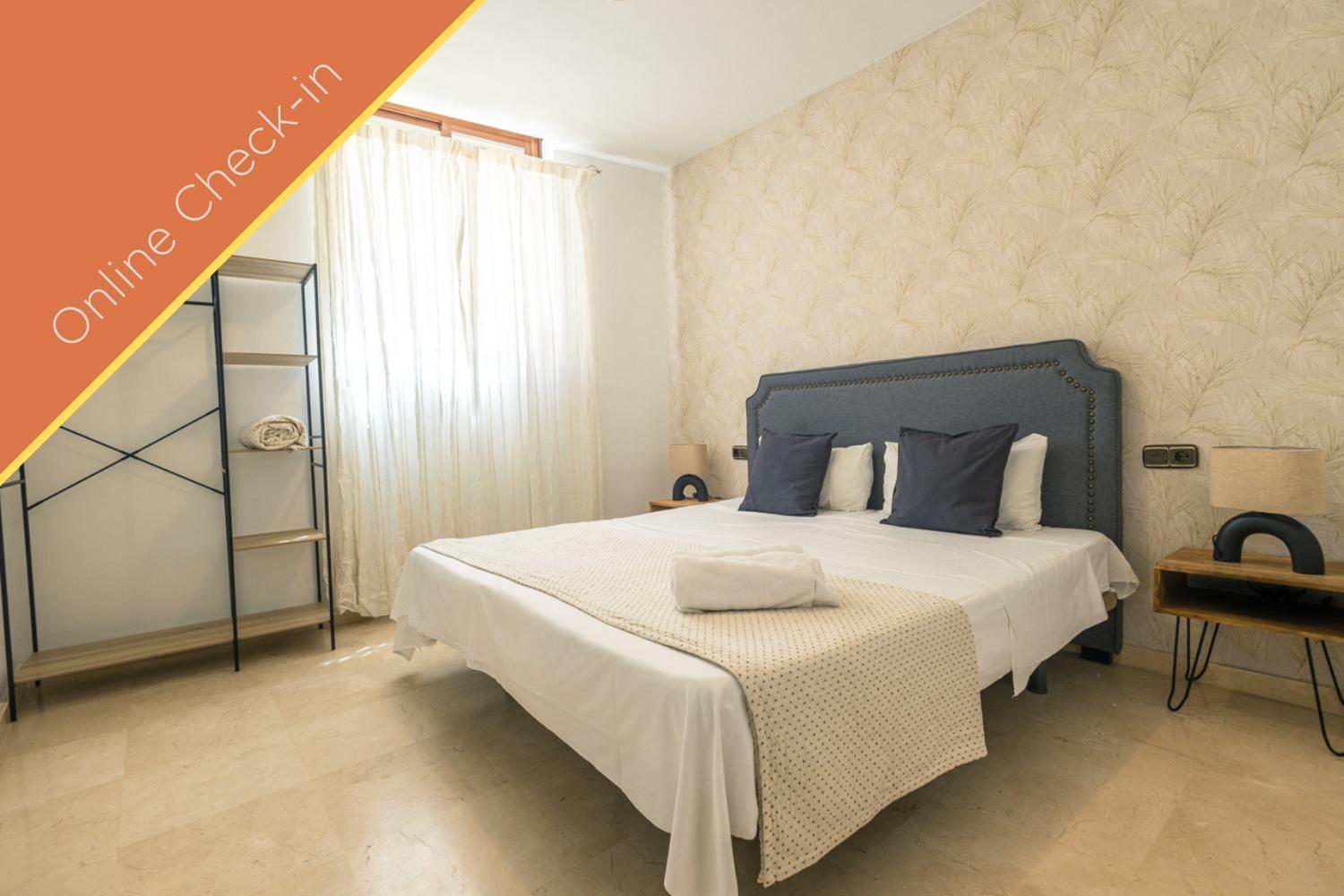 Grande Apartamento Familiar Seville Exterior photo